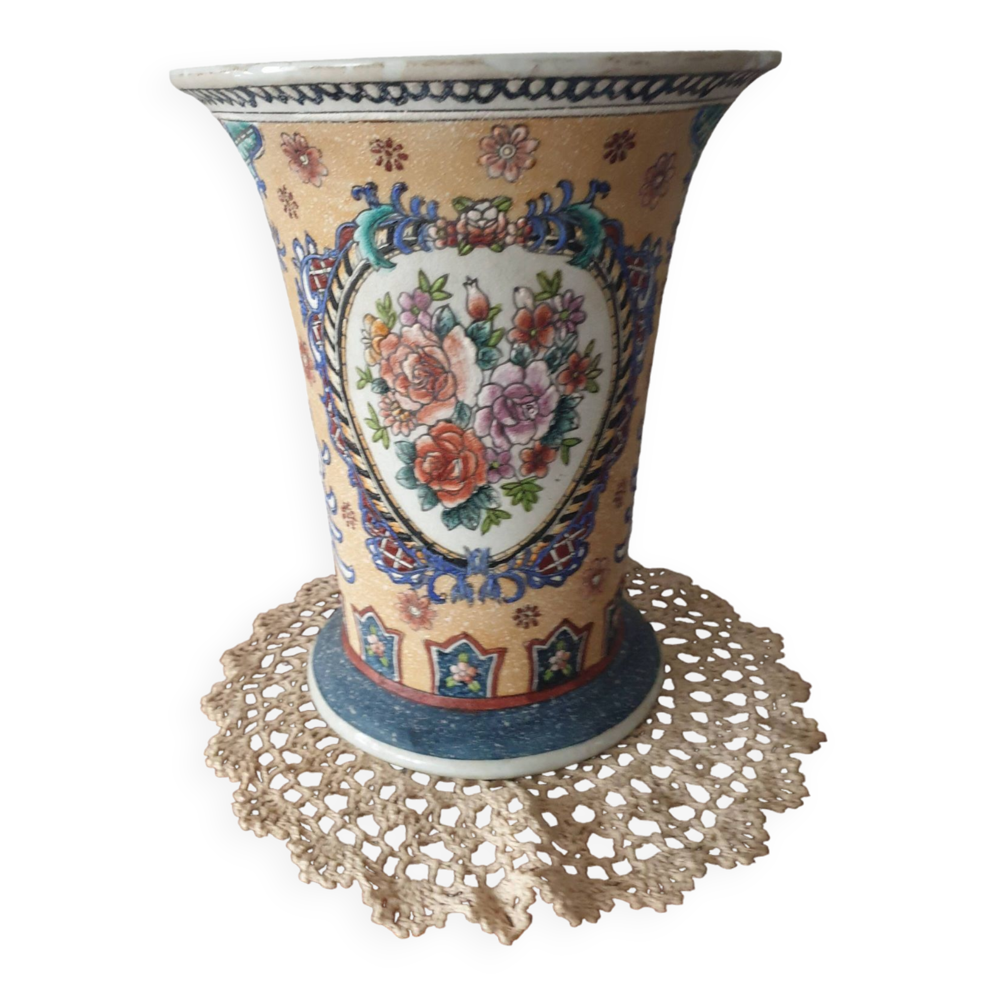 Vase flower pattern sandblasted paint