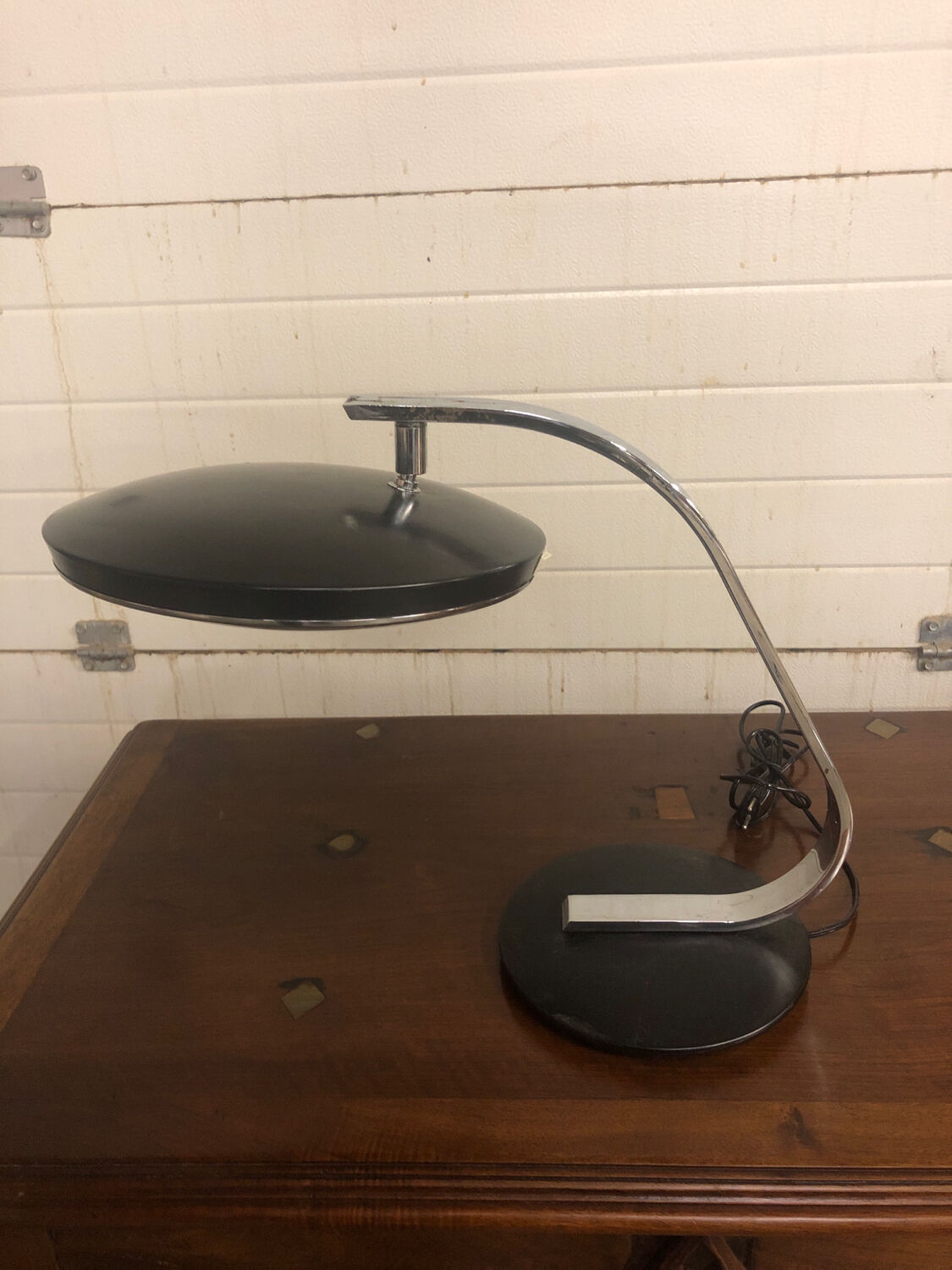 Desk lamp