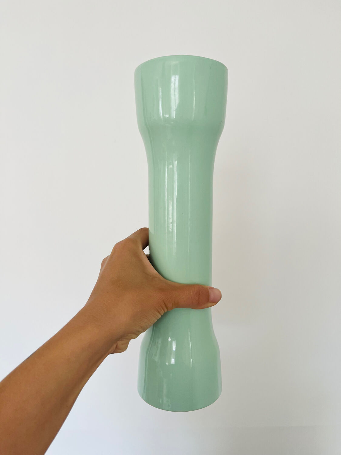 Vase en céramique graphique vert pastel