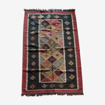 Kilim carpet in burlap and cotton. 120cm x 180cm