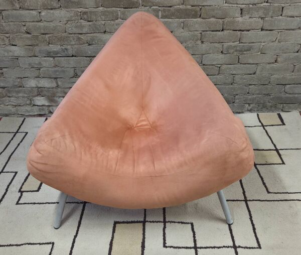 Fauteuil triangle vintage ''Escapade '' design cocon années 70'.