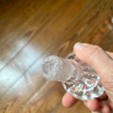 Round carfe in chiseled glass