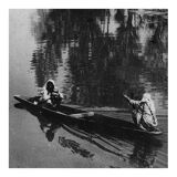 Pirogue in Kashmir