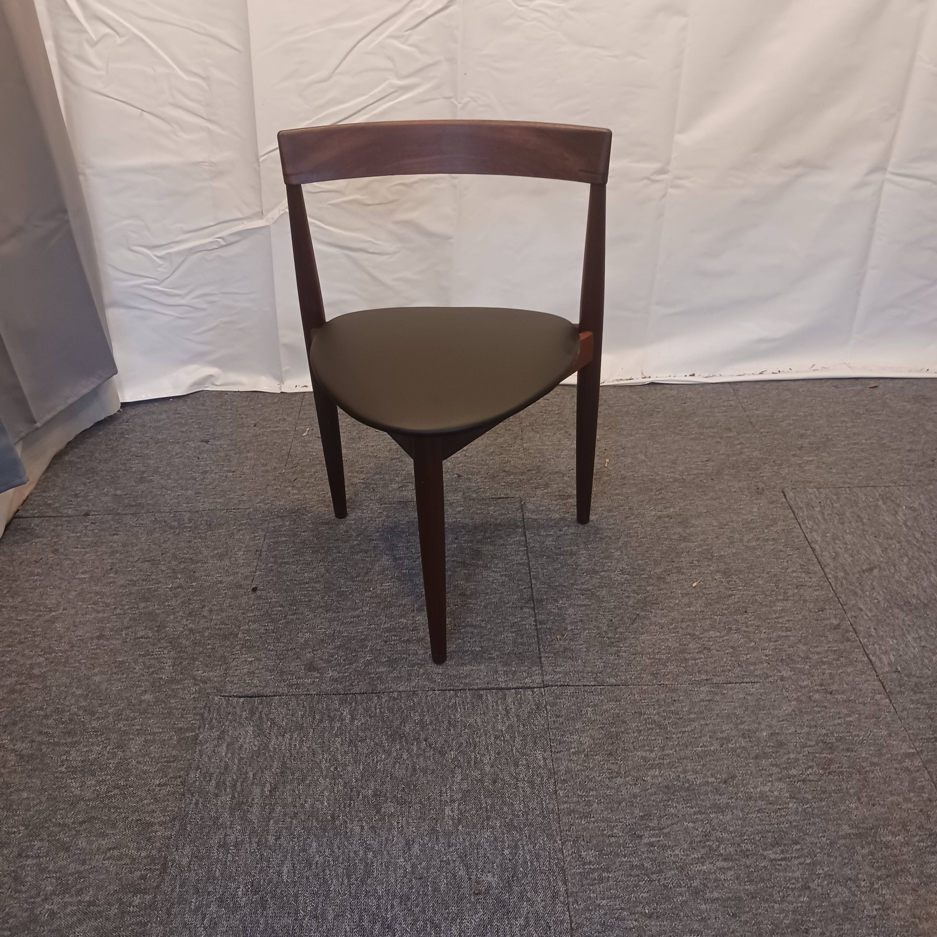 Danish tripod chair by Hans Olsen