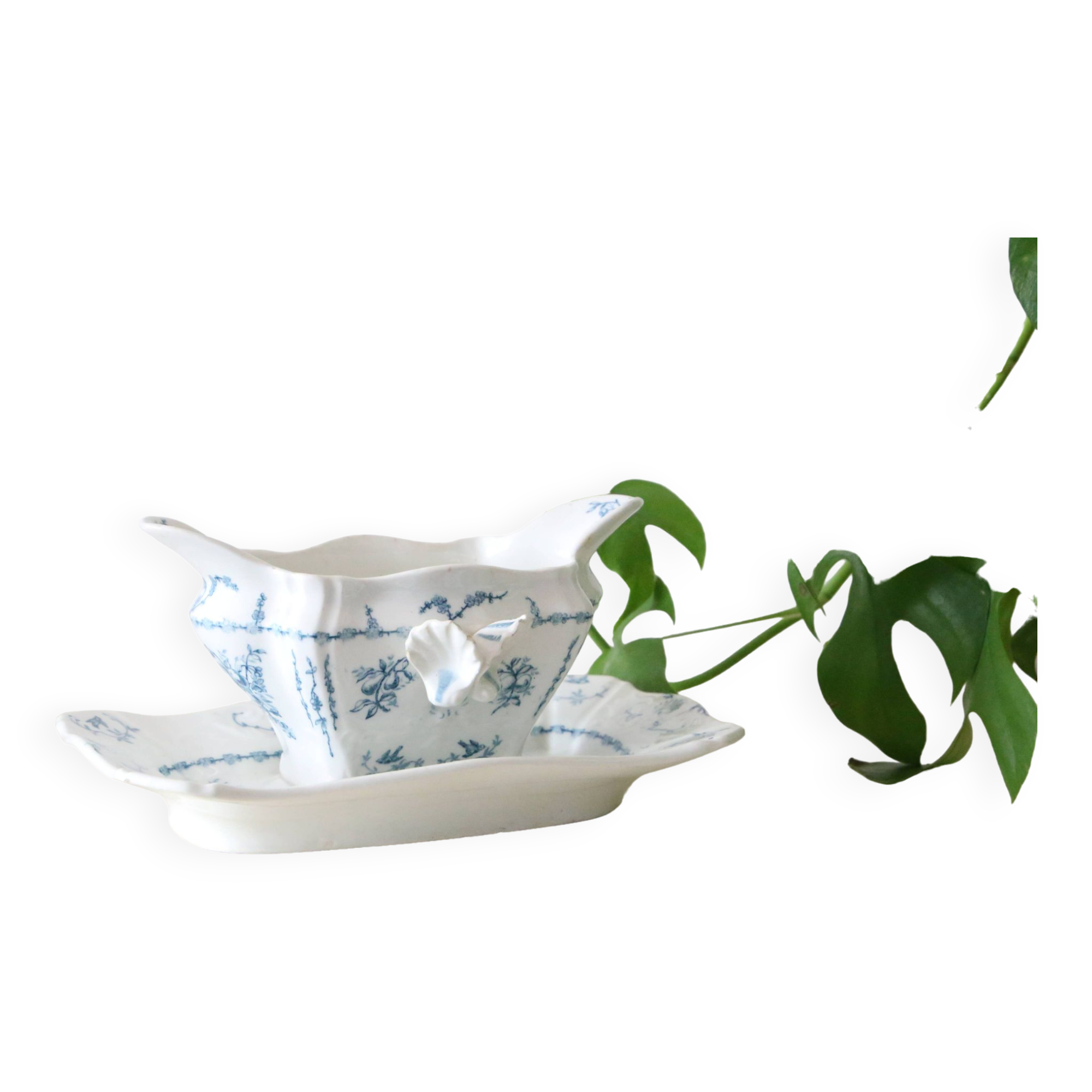 Pompadour ironstone sauceboat, Clairefontaine factory