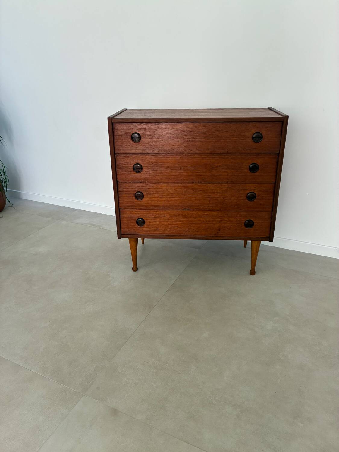 Commode vintage scandinave