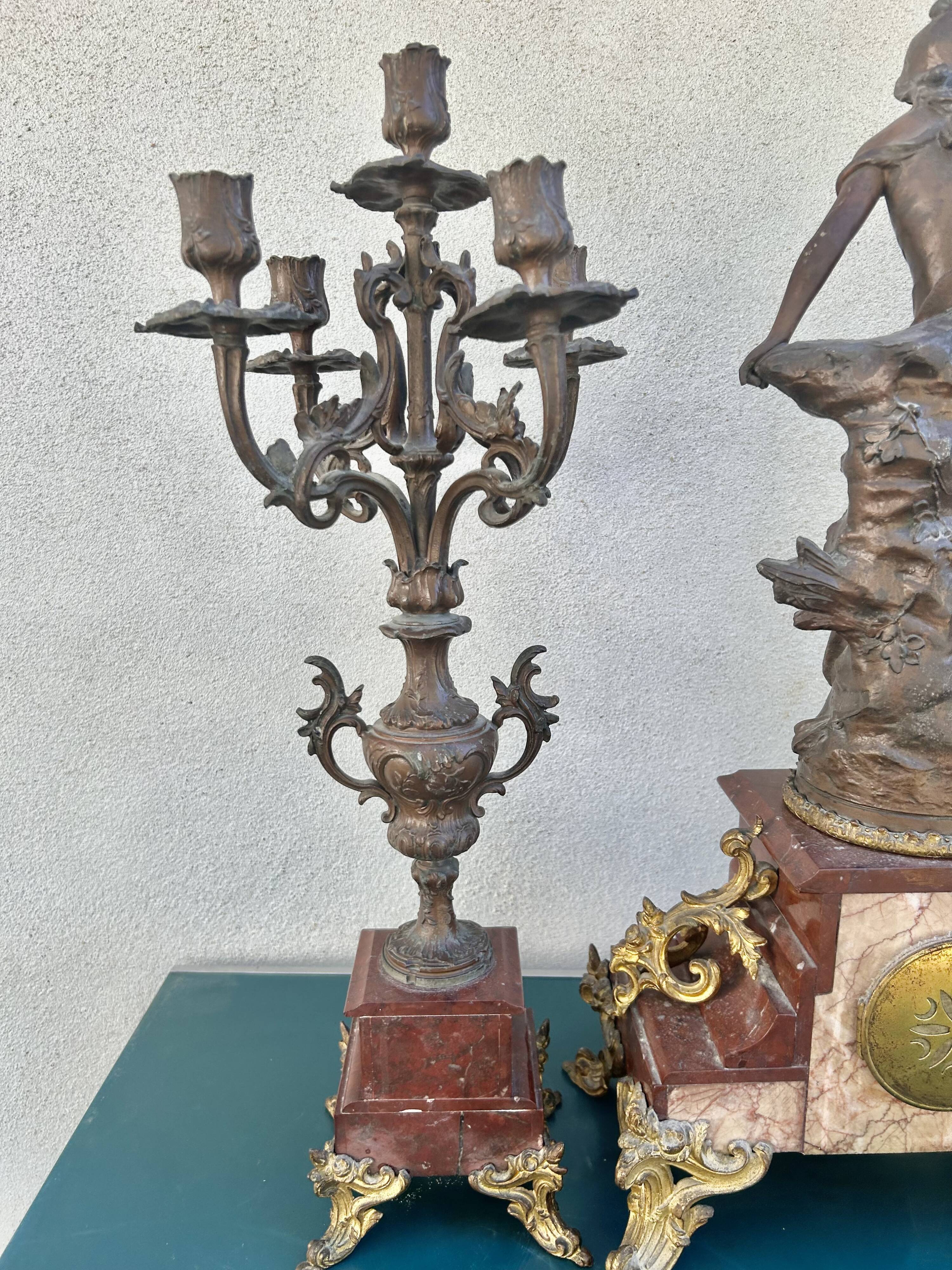 Garniture de cheminée Napoléon III marbre & régule signé Auguste. Moreau