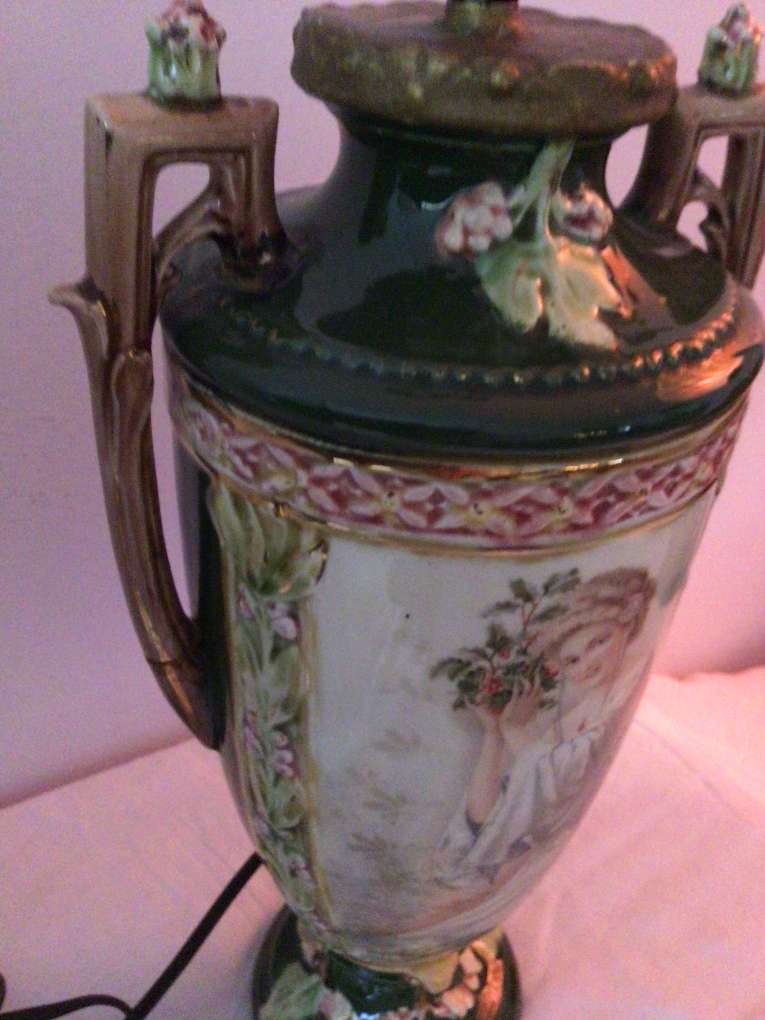 Pair of old women's decoration lamps