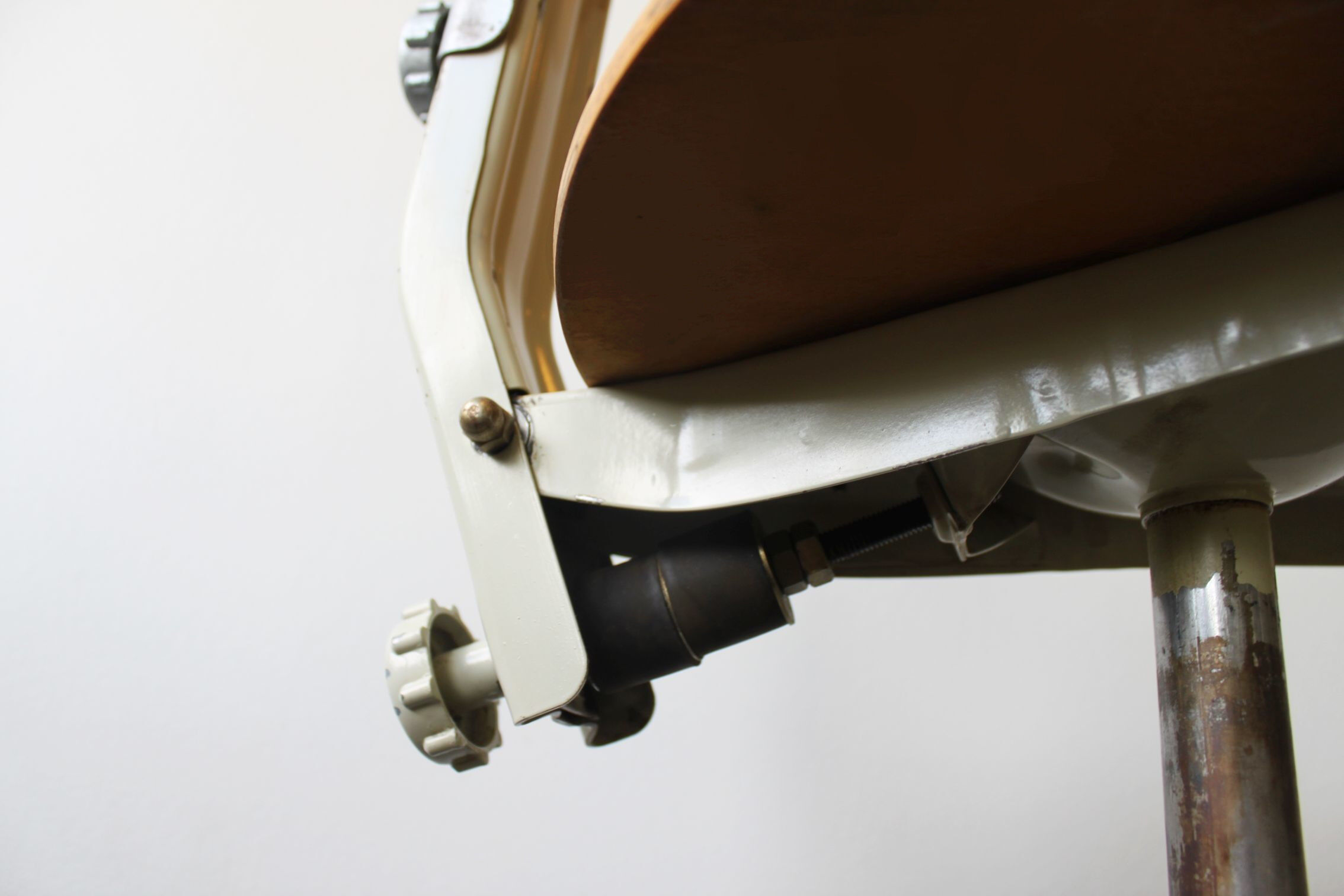 Adjustable architect's chair, Studio Brevets, 1960.