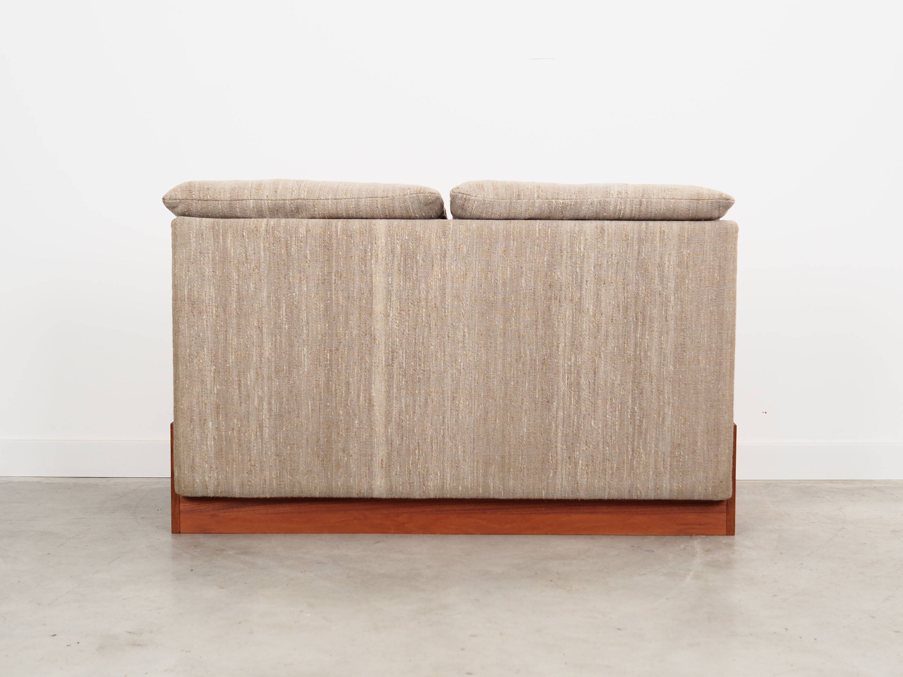 Canapé en teck, design danois, années 1970, production : Danemark
