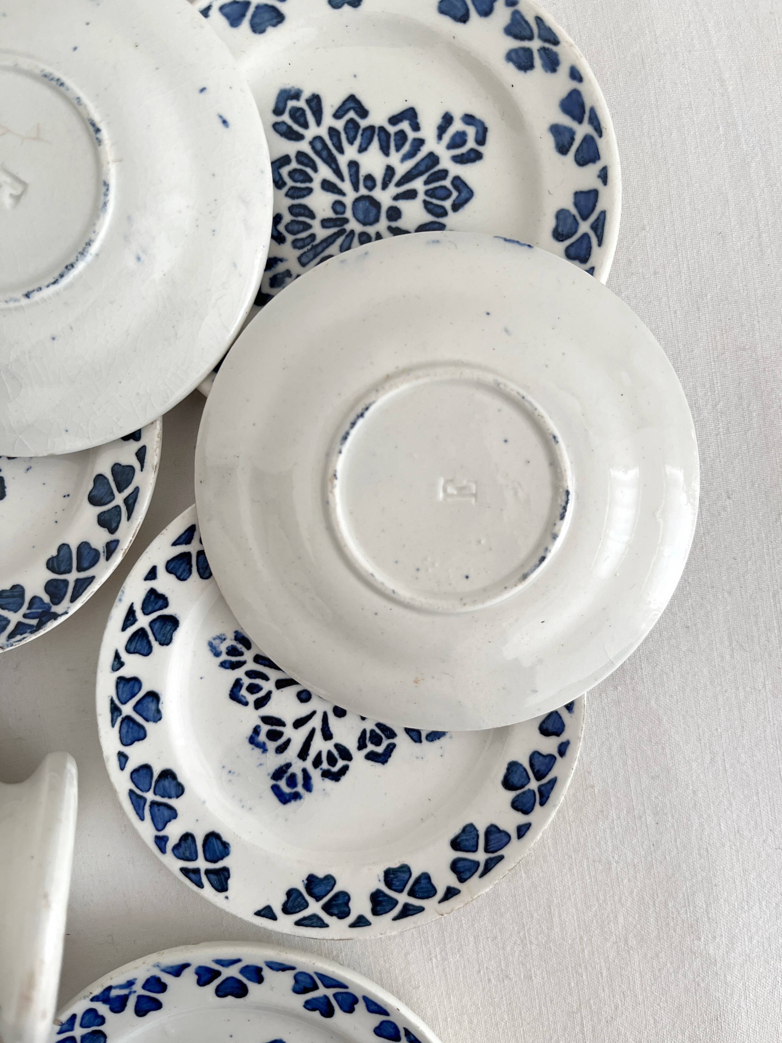 7 pieces of antique earthenware tea set