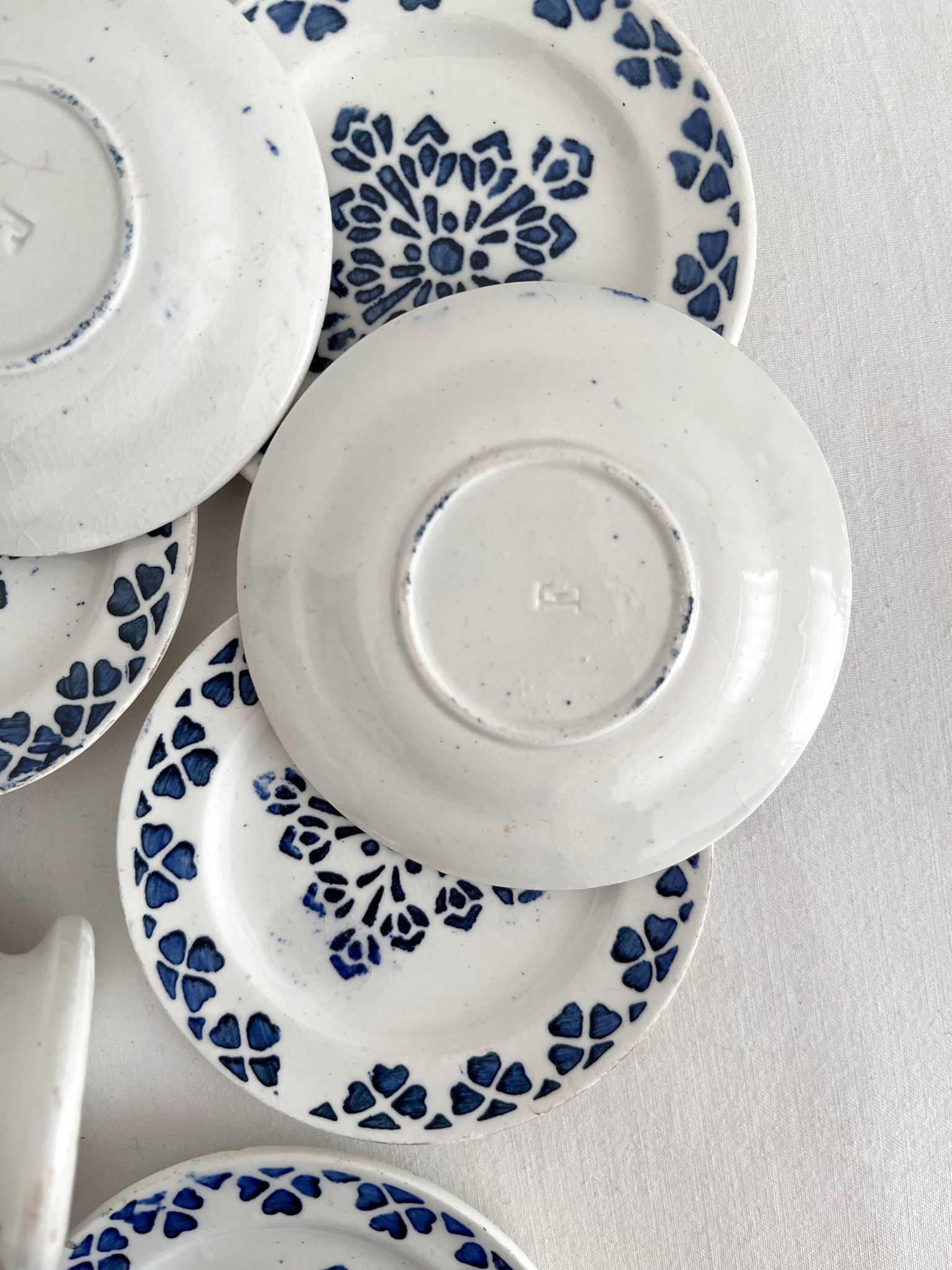 7 pieces of antique earthenware tea set