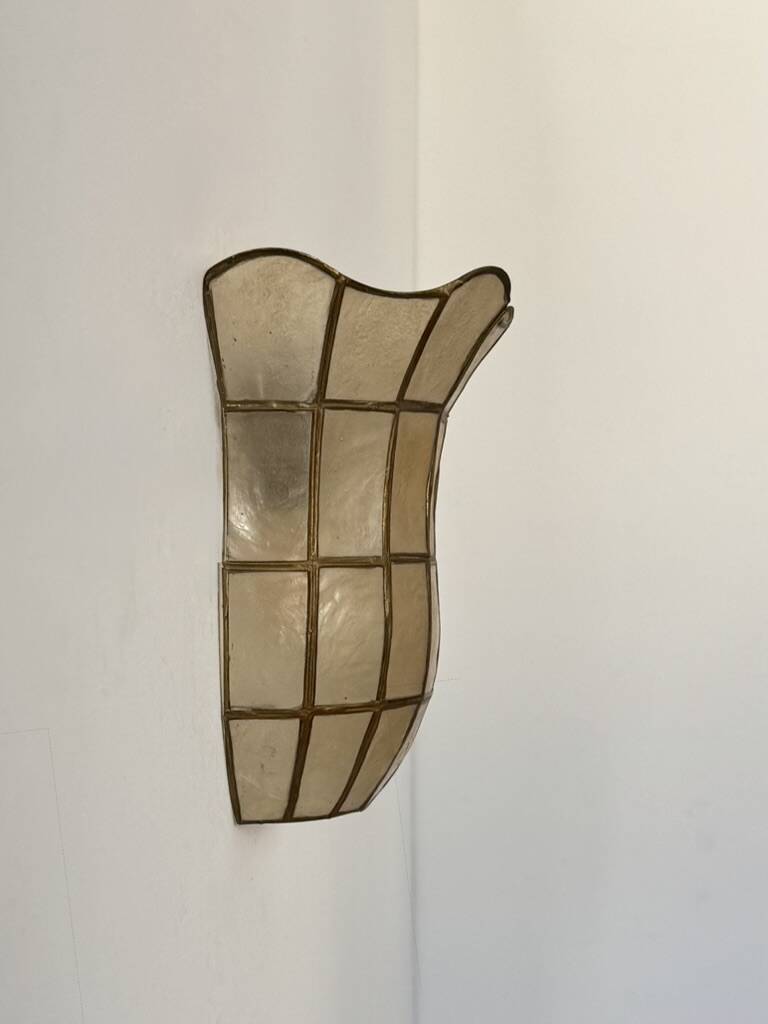 Vintage wall light, mother-of-pearl and brass, France, 1970.