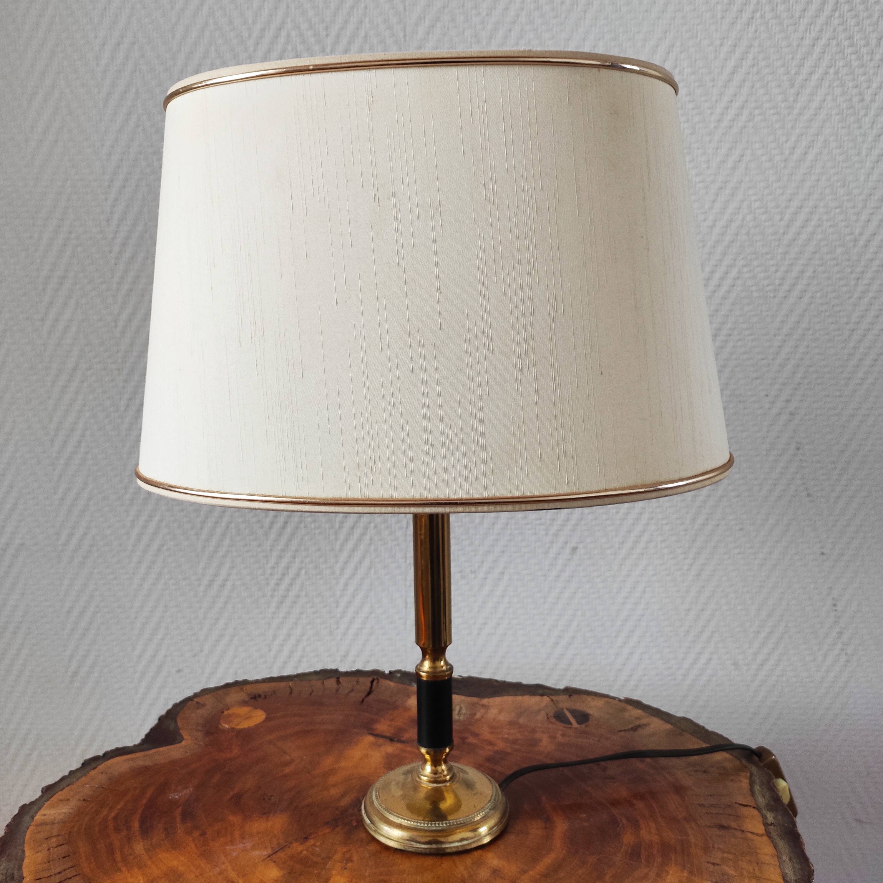 Vintage 1950/60 brass lamp