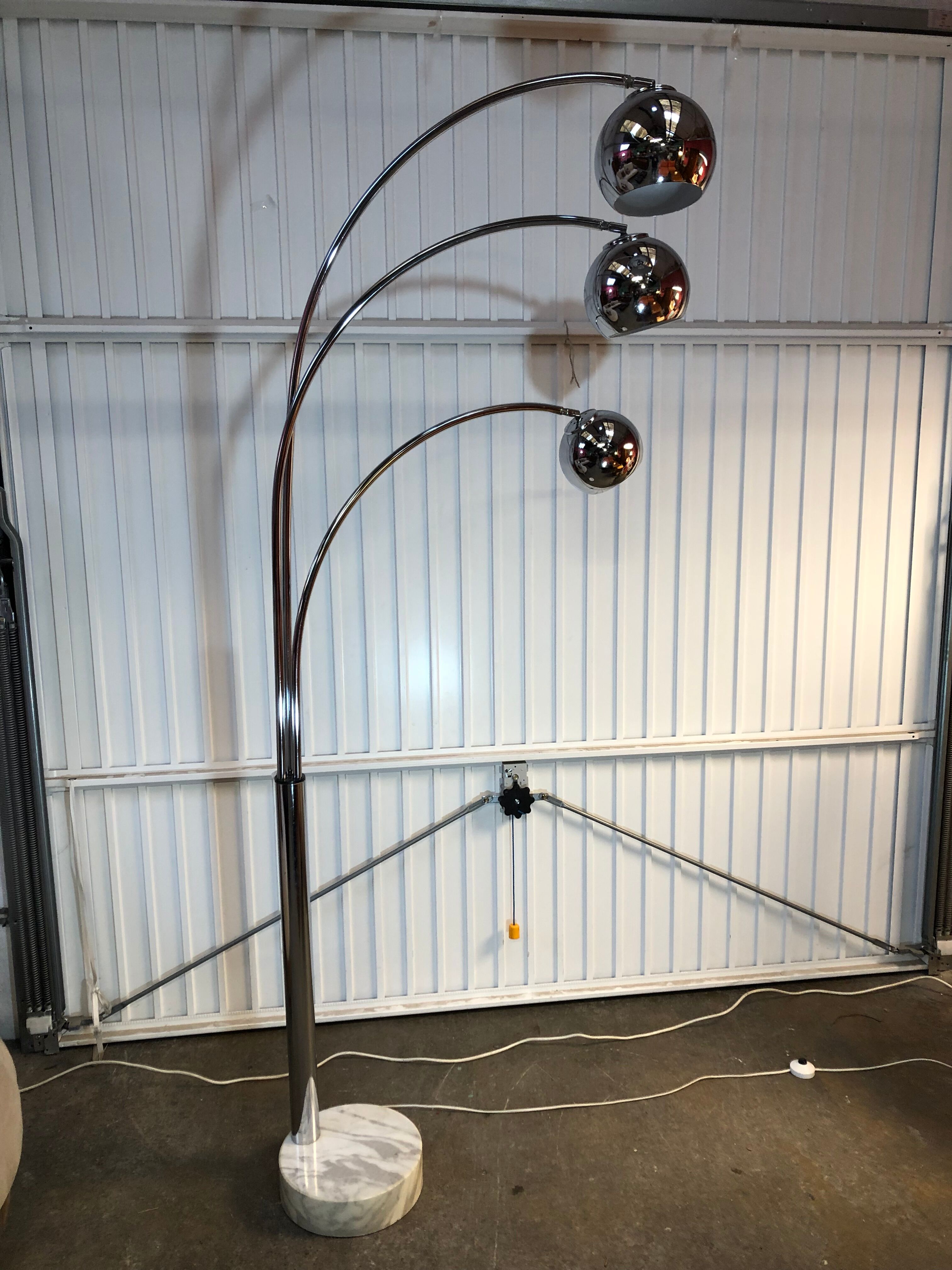 floor lamp lily of the valley design goffredo reggiani 1970