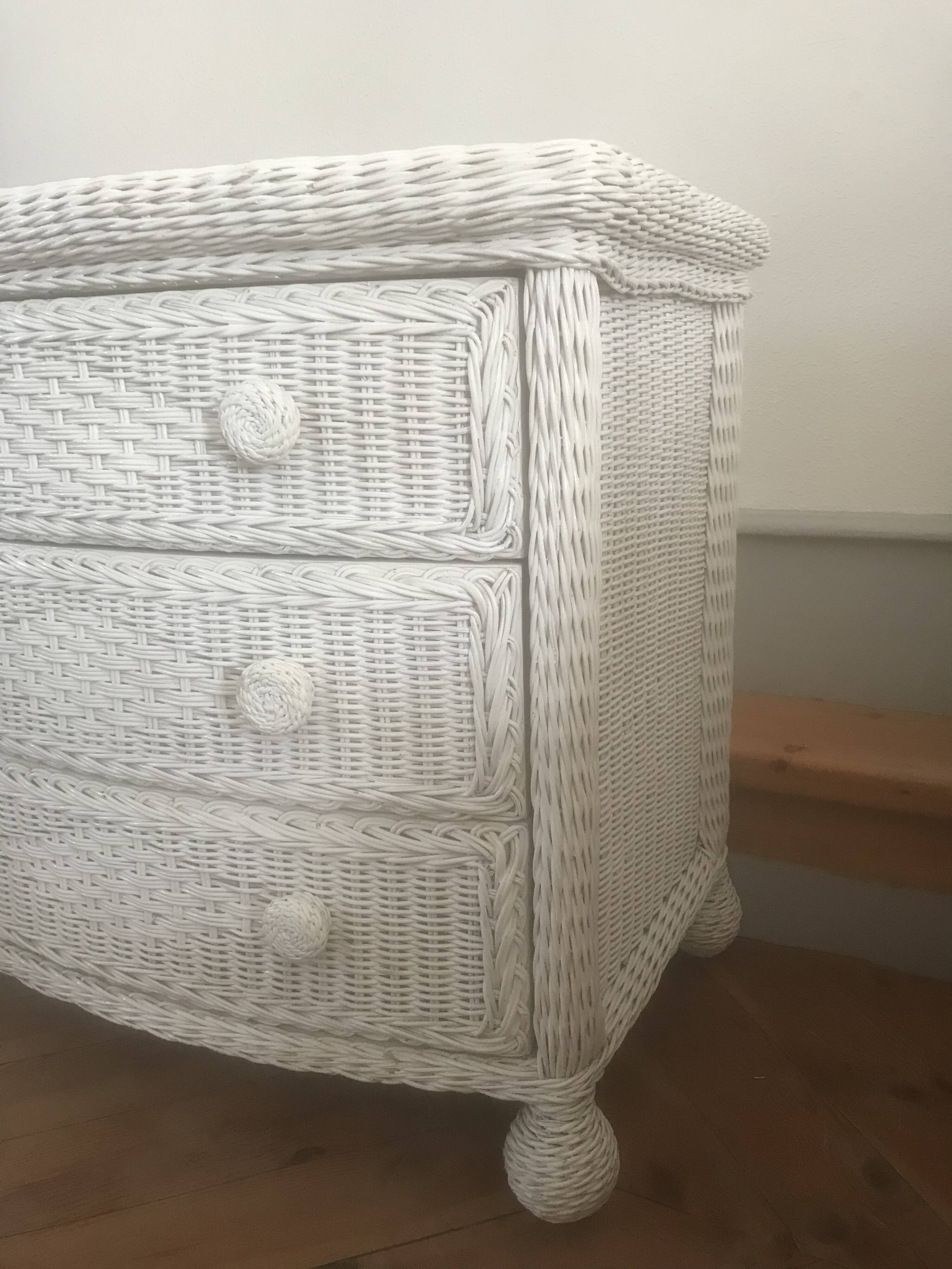 Commode rotin blanche 1960