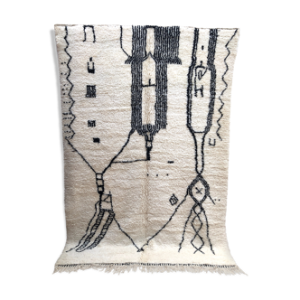 Moroccan Berber carpet Beni Ouarain with black graphic patterns 2.93x2m