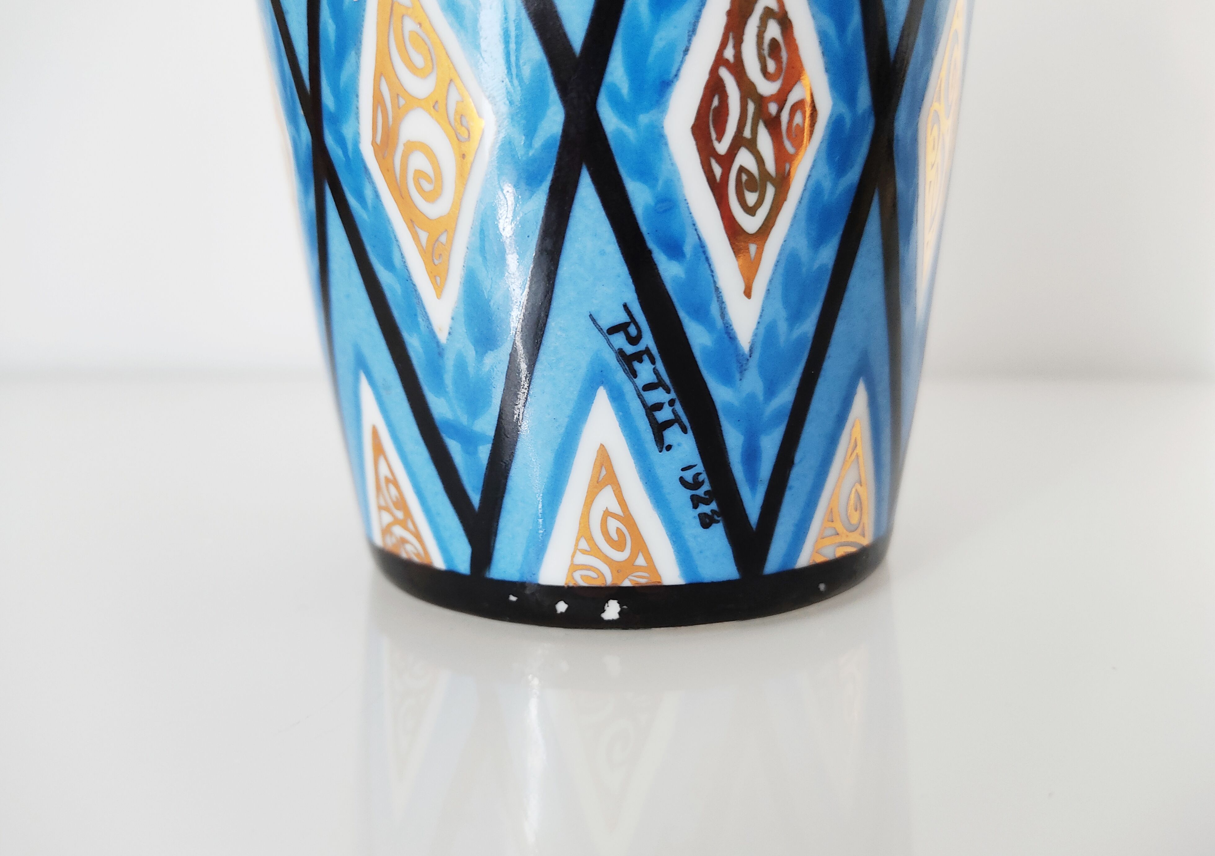 Art Deco vase signed Petit 1928