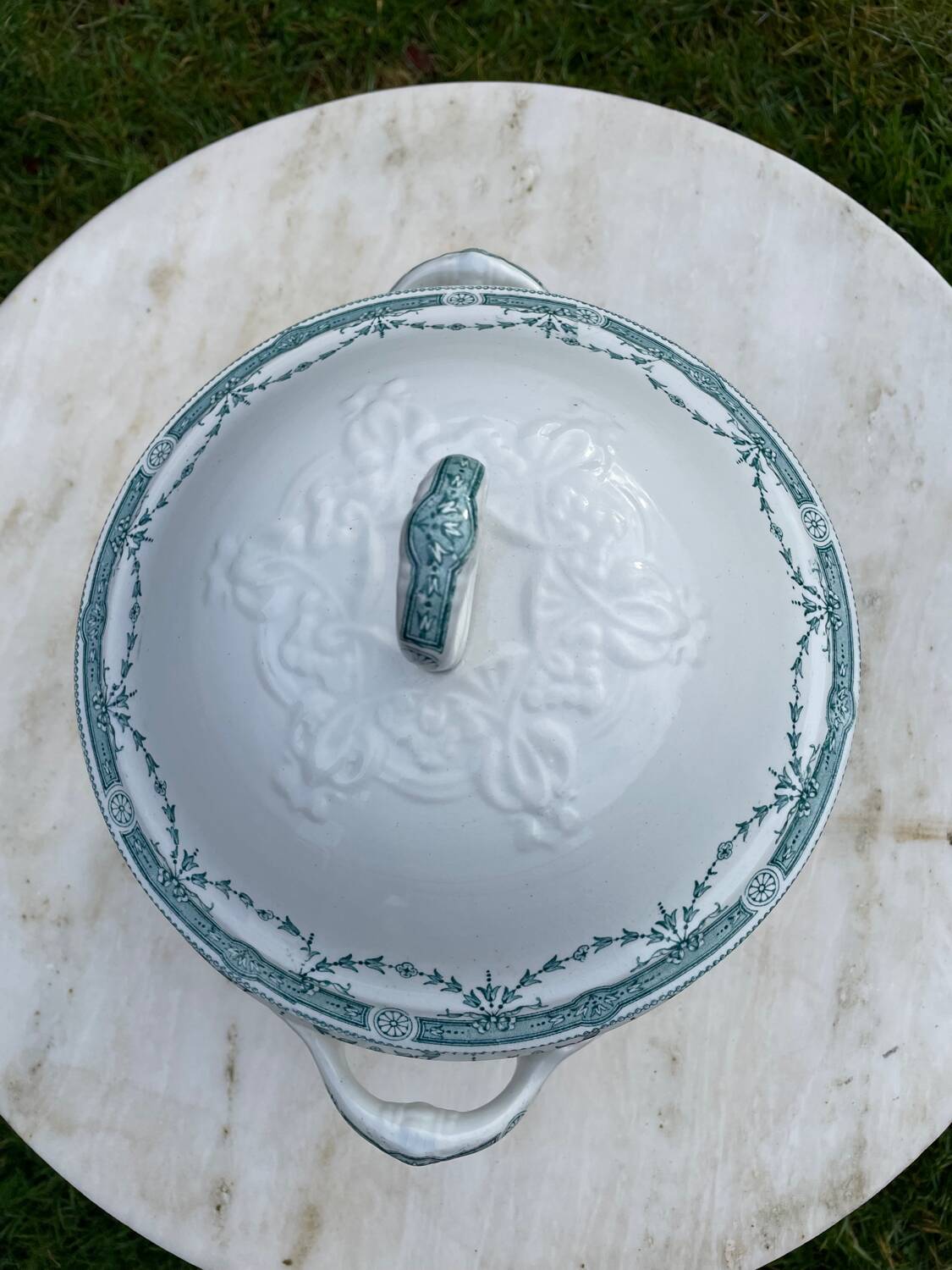 Soupière terre de fer modèle Provence