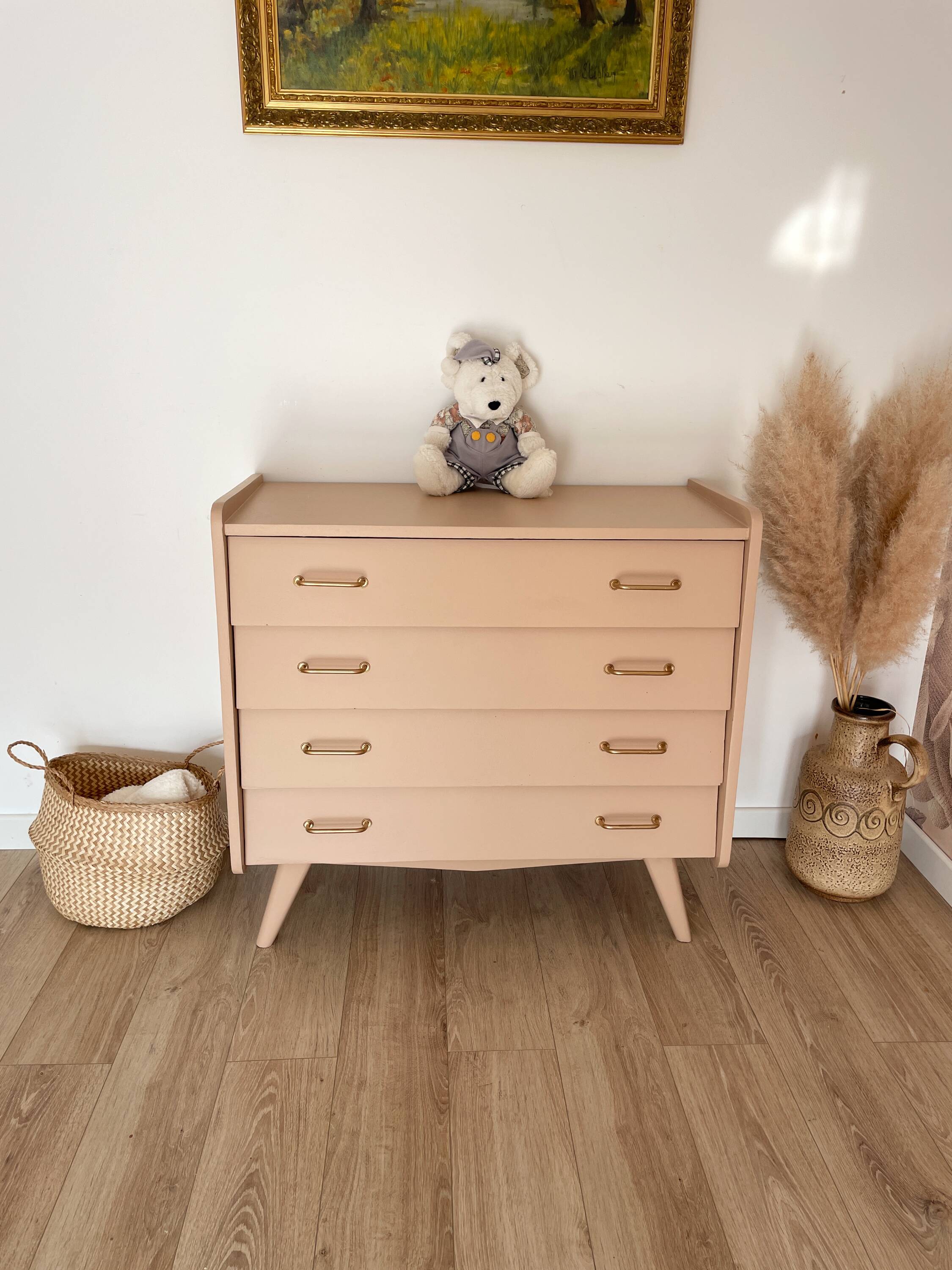 Commode vintage beige rosé