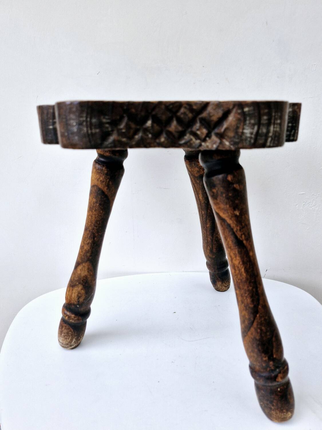 Rare Old Tripod Milking Stool Carved Solid Wood Popular Art