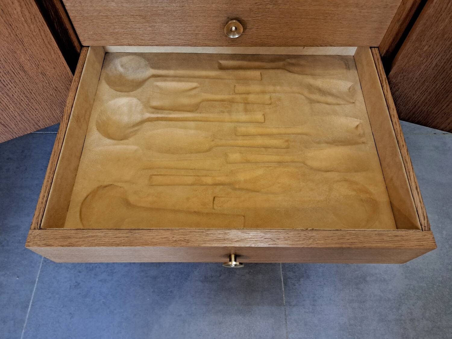 Art Deco marquetry household furniture