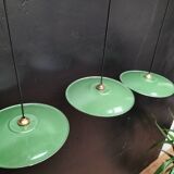 Suspensions in enamelled sheets