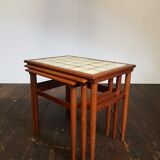 Pull out tables