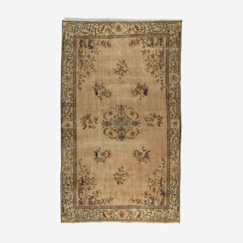 Anatolian handmade vintage rug 265 cm x 153 cm