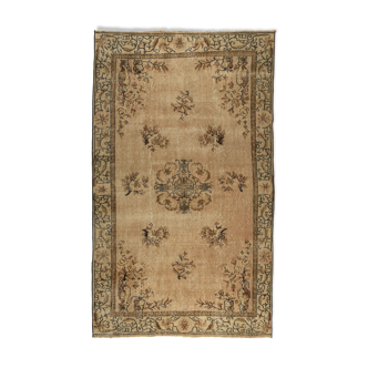 Anatolian handmade vintage rug 265 cm x 153 cm