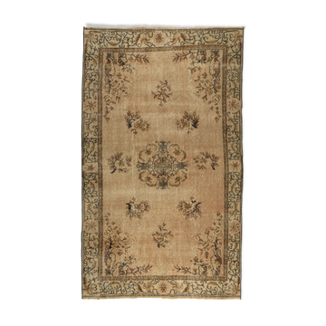 Anatolian handmade vintage rug 265 cm x 153 cm