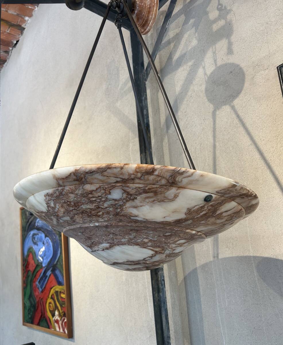 Plafonnier art déco suédois en marbre rose