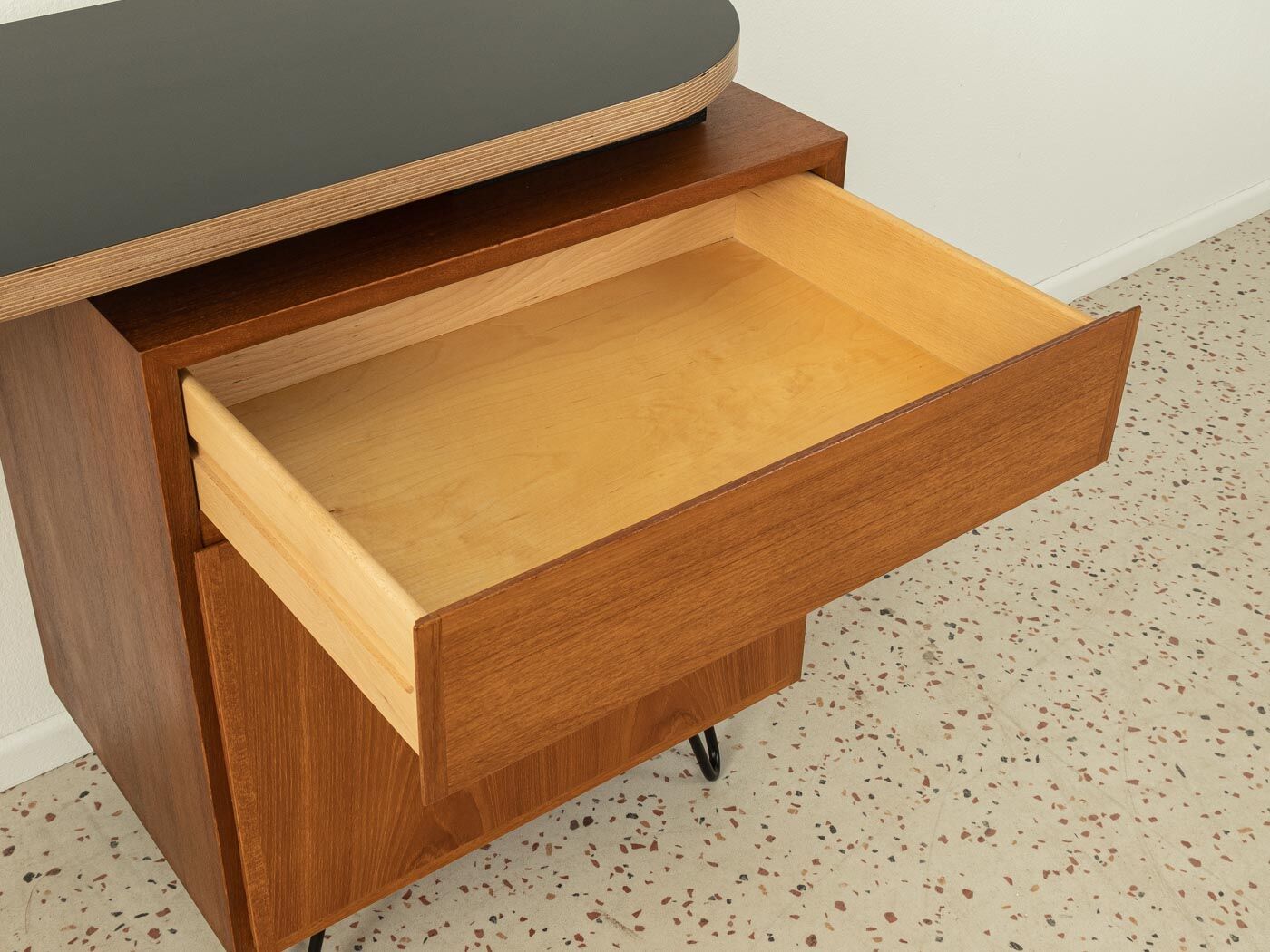 1960s desk, Omann Jun