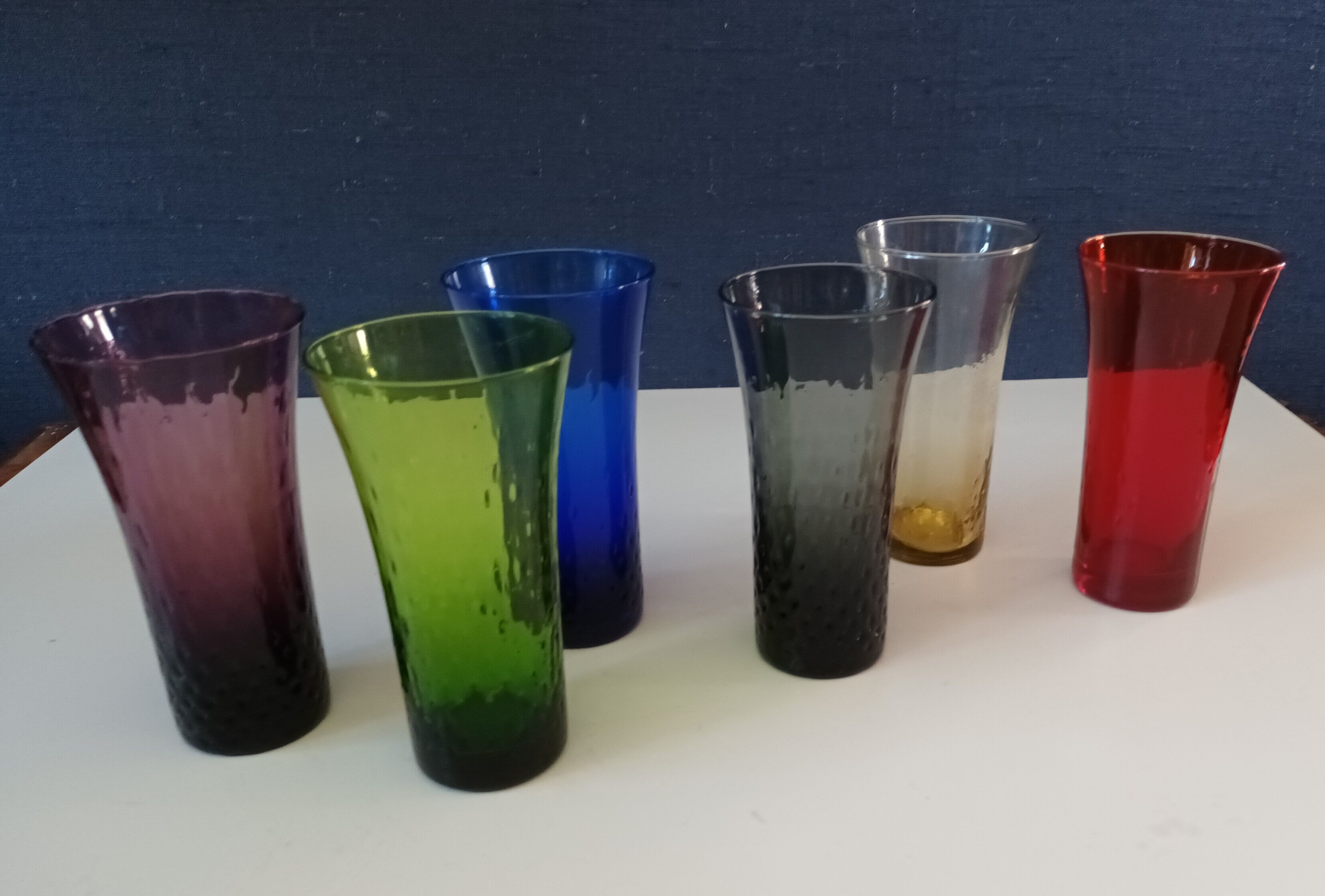 6 verres colorés
