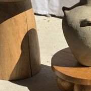 Table d'appoint en manguier massif naturel (monoxyle) piètement conique min