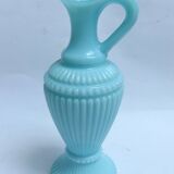 Trianon vase in opaline
