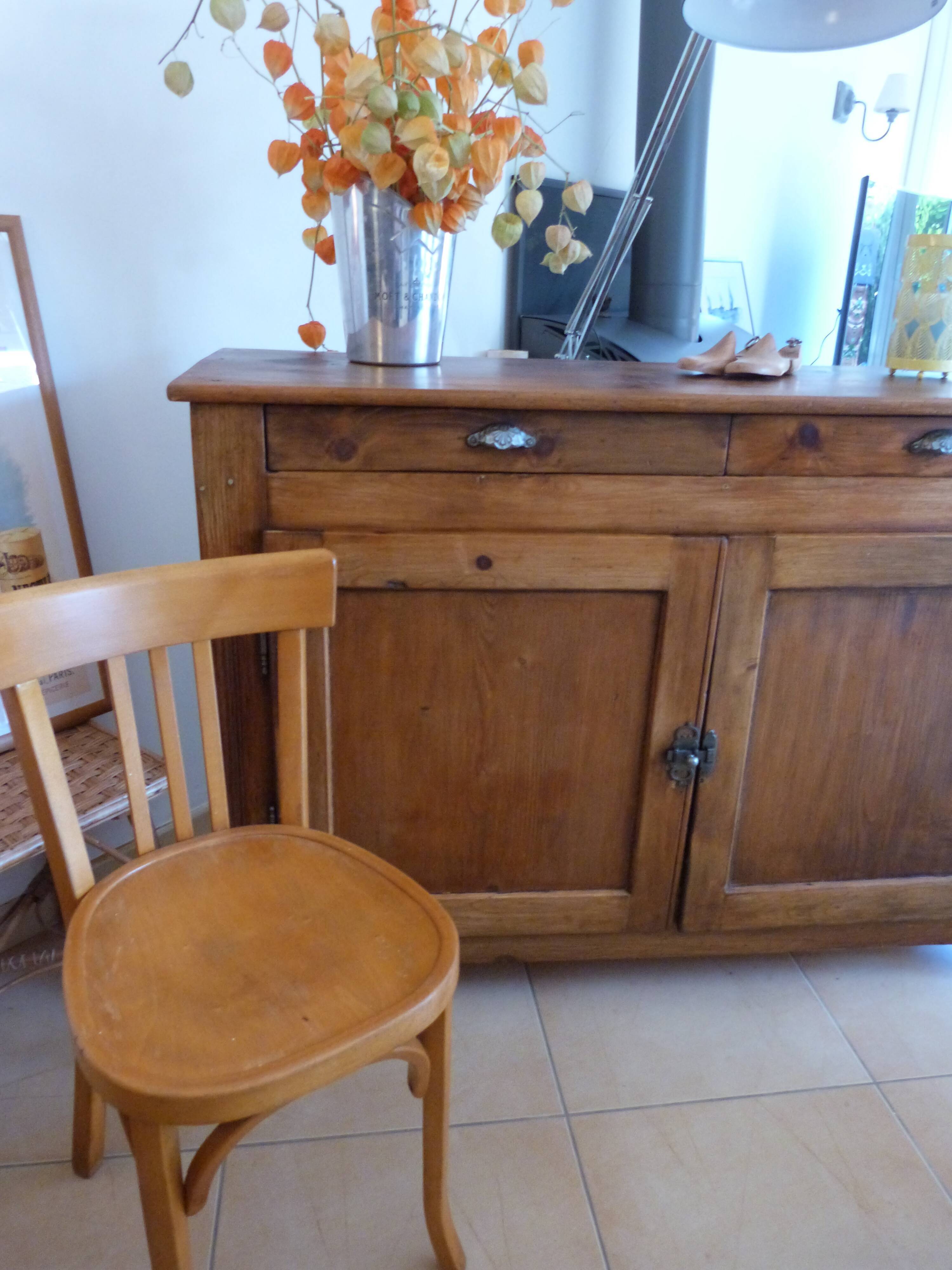 Buffet campagnard ancien
