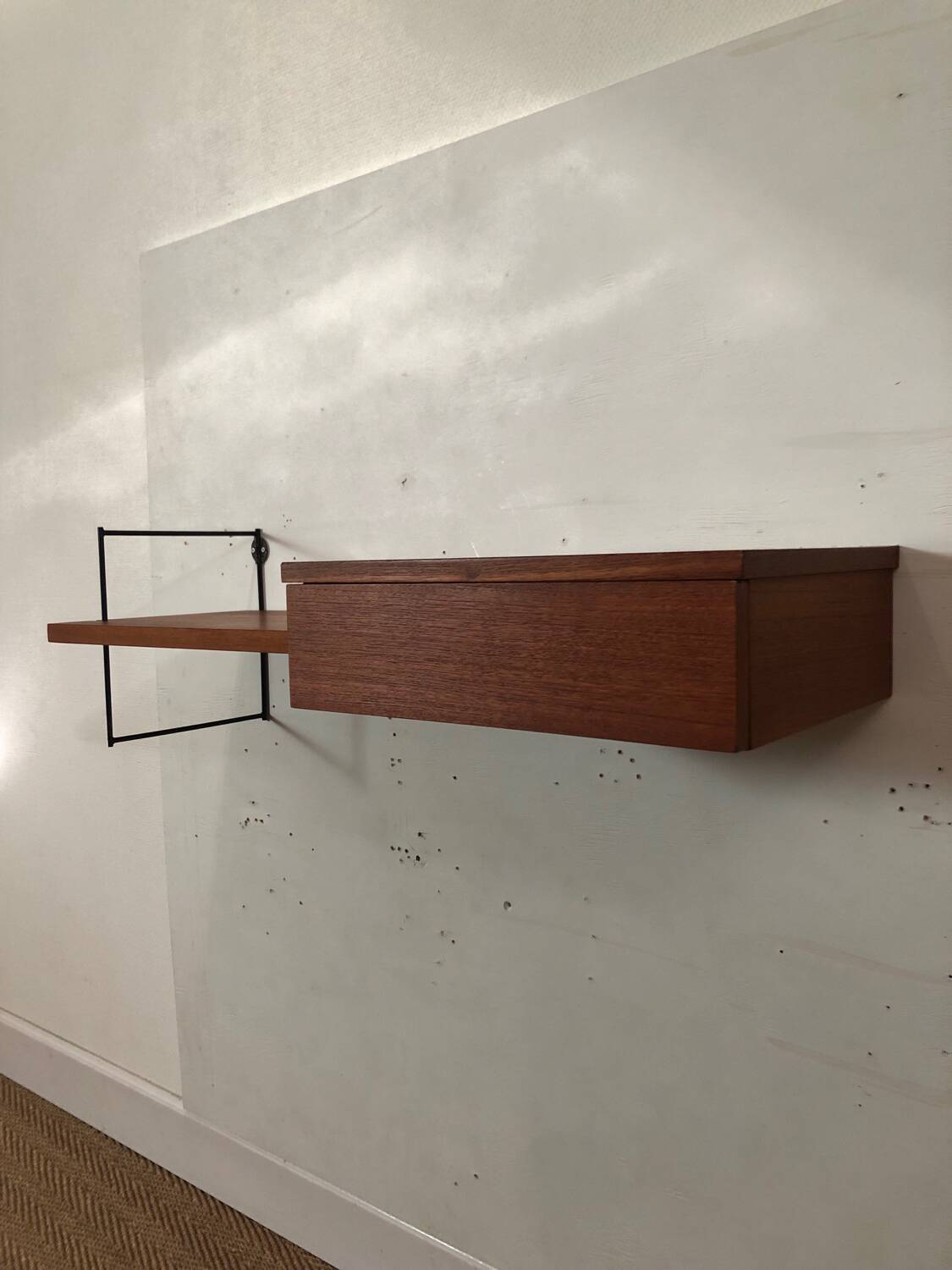Wall console