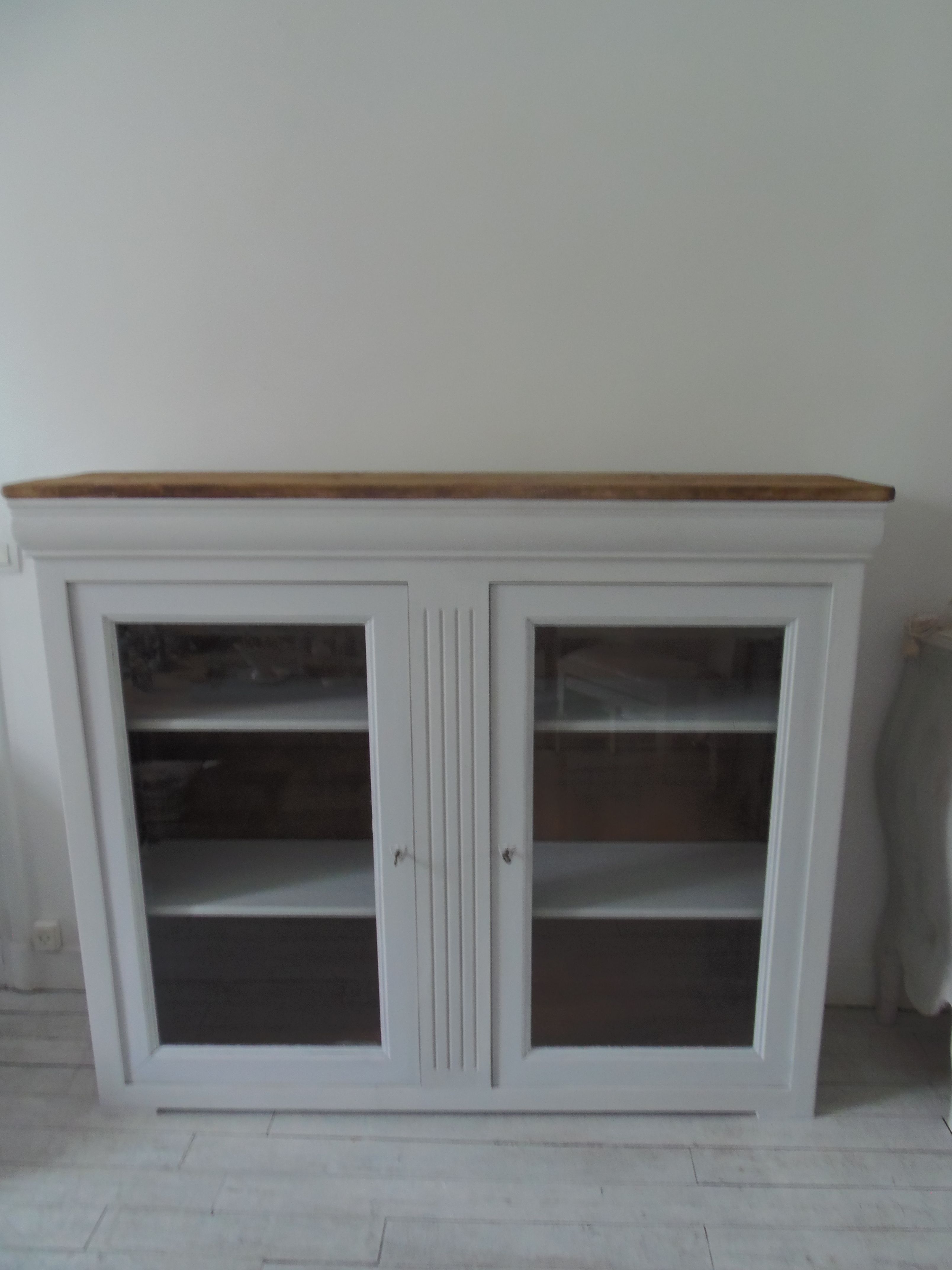 Showcase, bookcase, dresser style louis philippe patinated pearl gray, 2 glass doors.