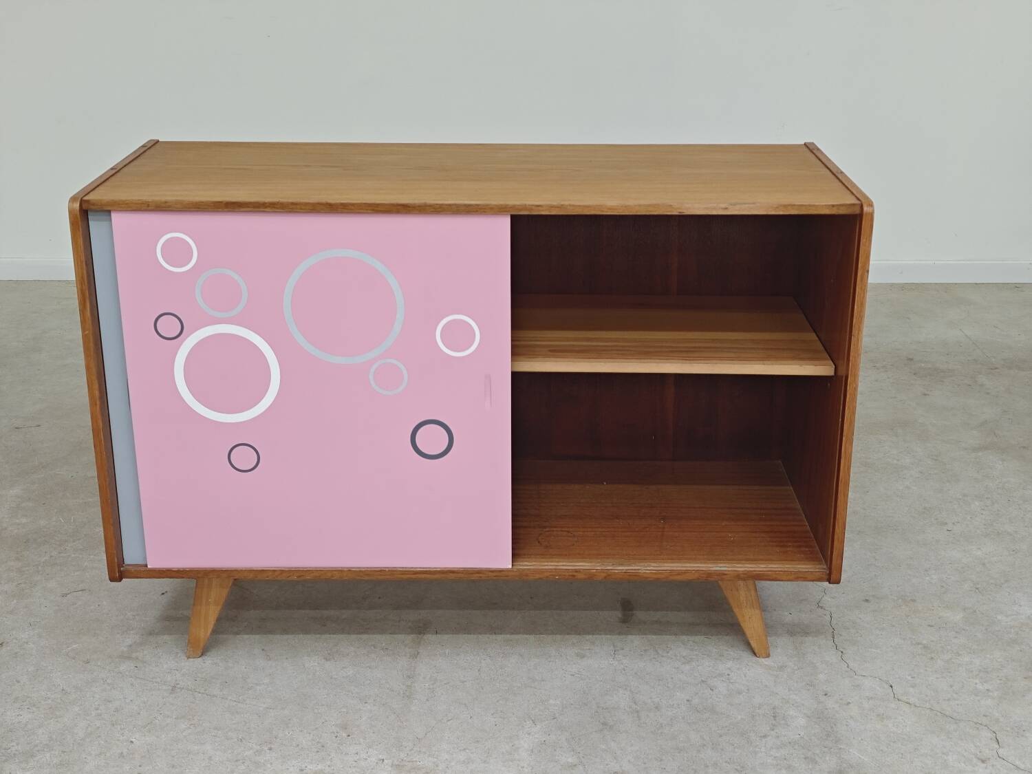 Buffet U 452 rose et gris par Jiri Jiroutek pour Intérier Praha
