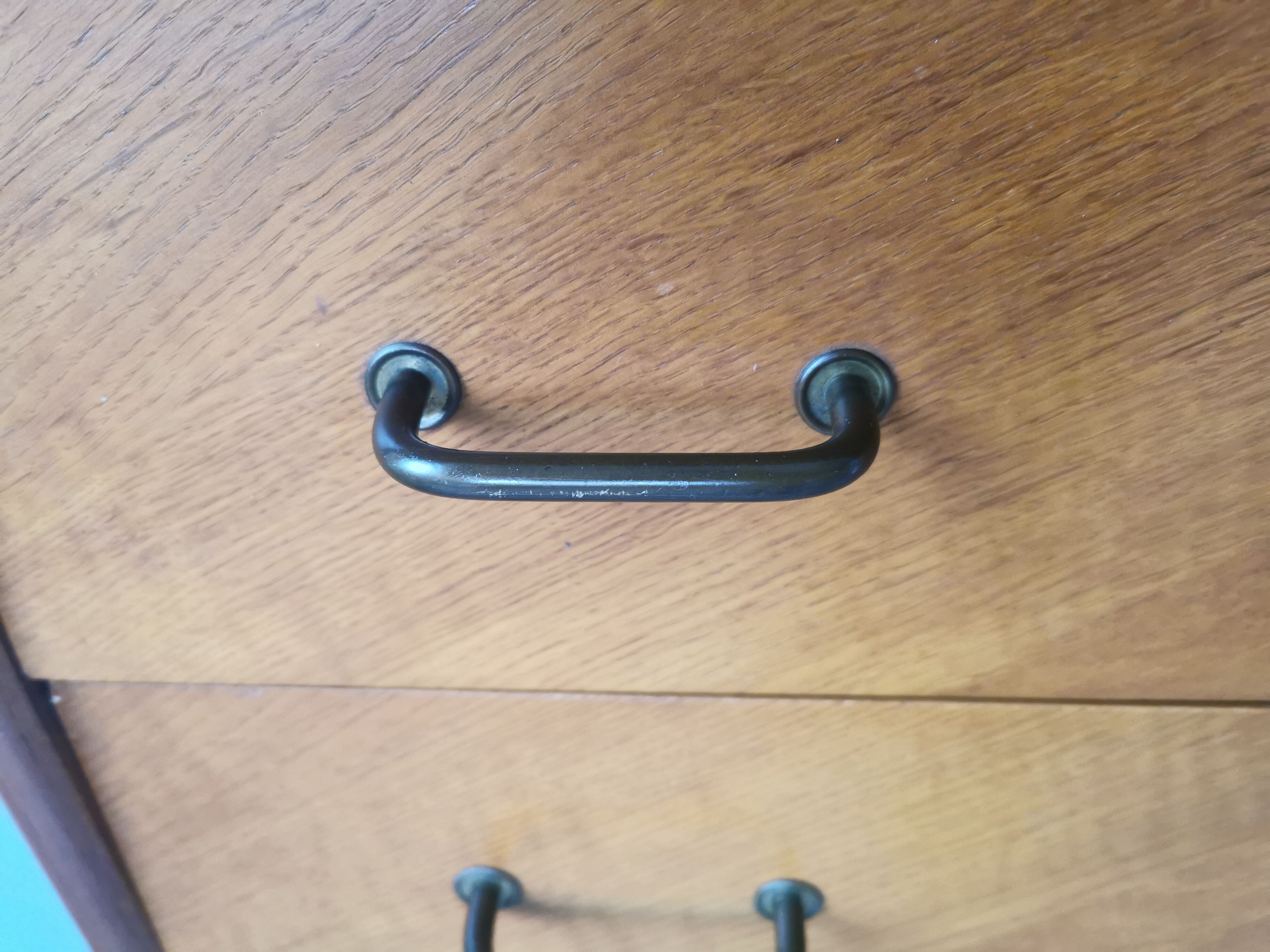 Chest of drawers from the 50s, compass feet