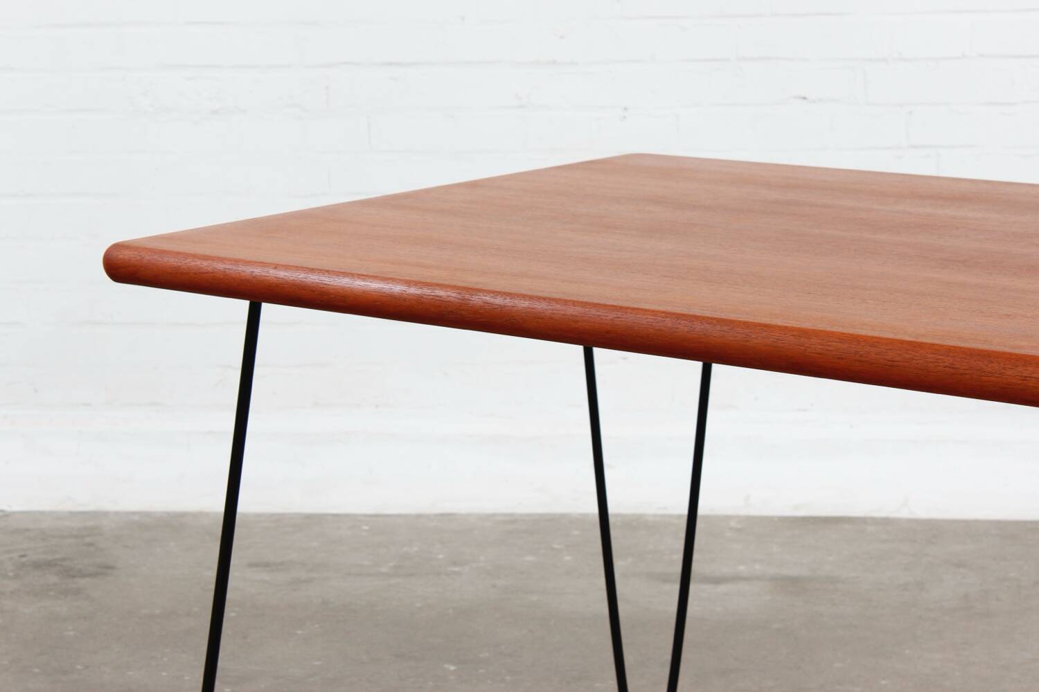 Table de salle à manger en teck vintage Mid Century Design 60's 70's hairpins