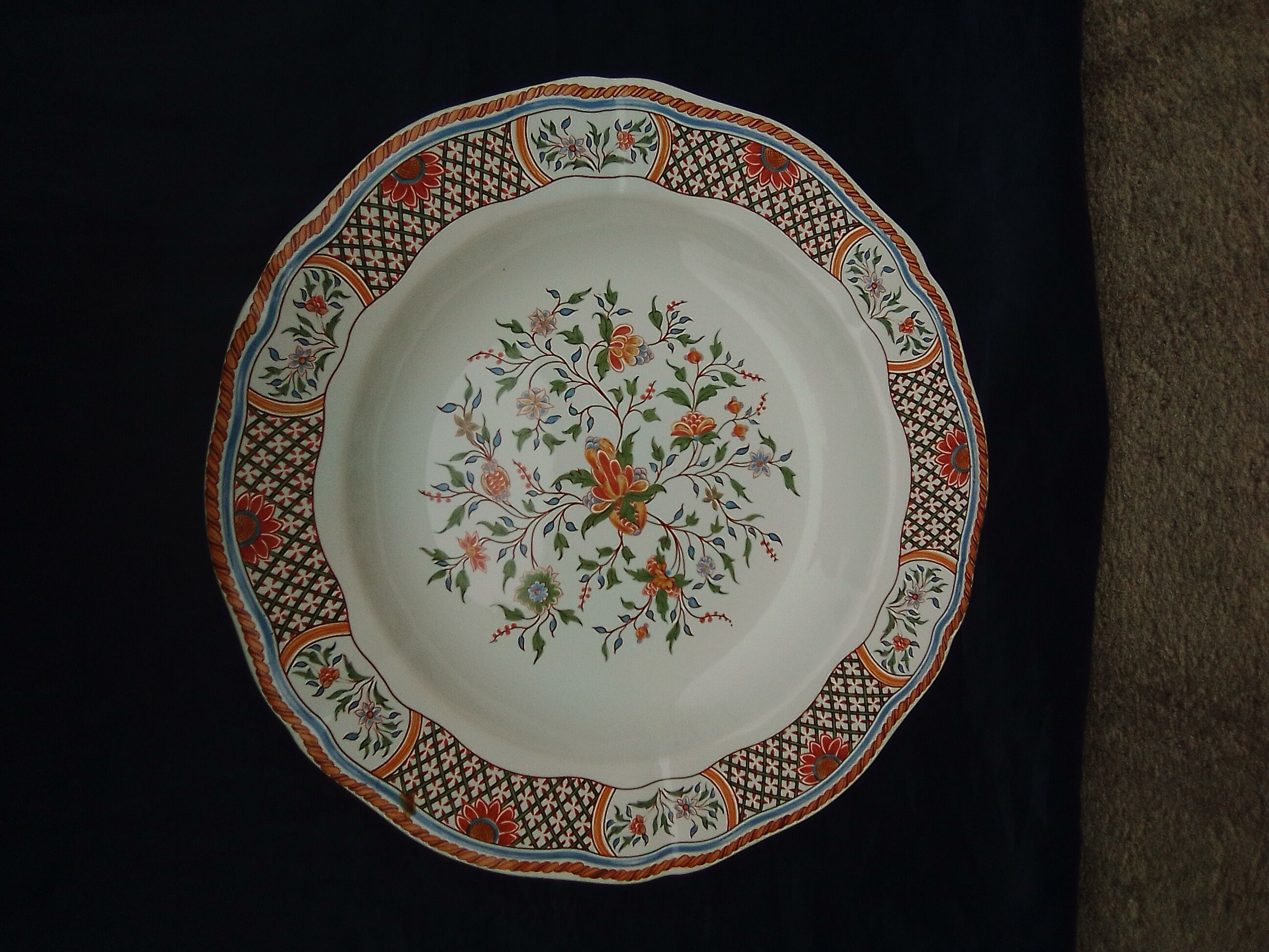 Hollow round dish in Gien earthen earthen pattern Sainfoin diam 31 cm