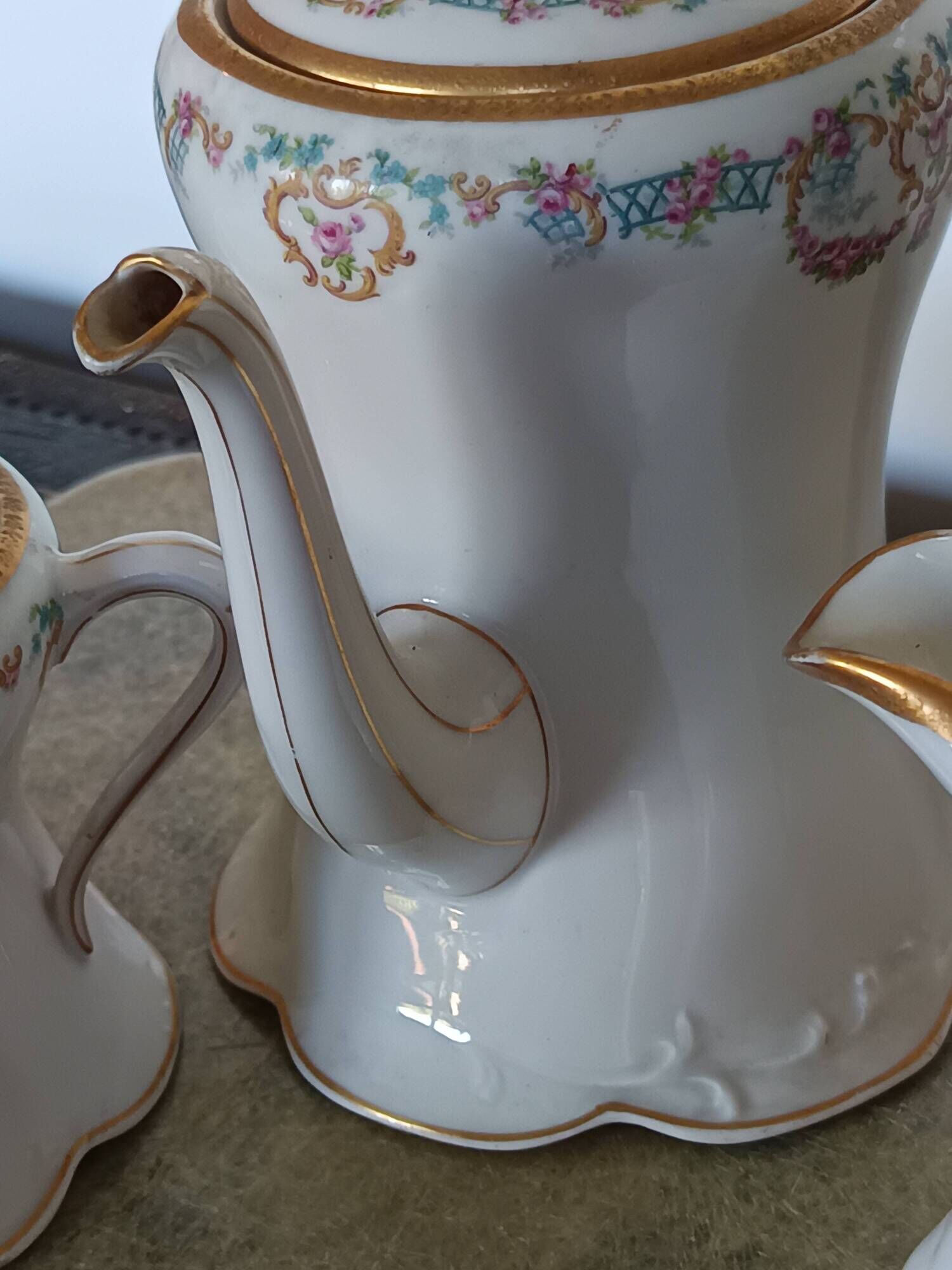 Limoges porcelain service – Lewis Straus & Sons – gold floral decoration