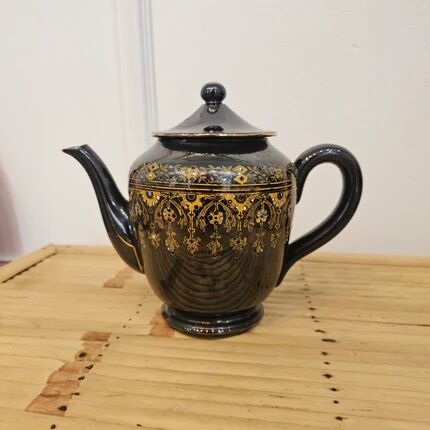 Coffee or tea service Sarreguemines Rockingham black and gold - 26 pieces