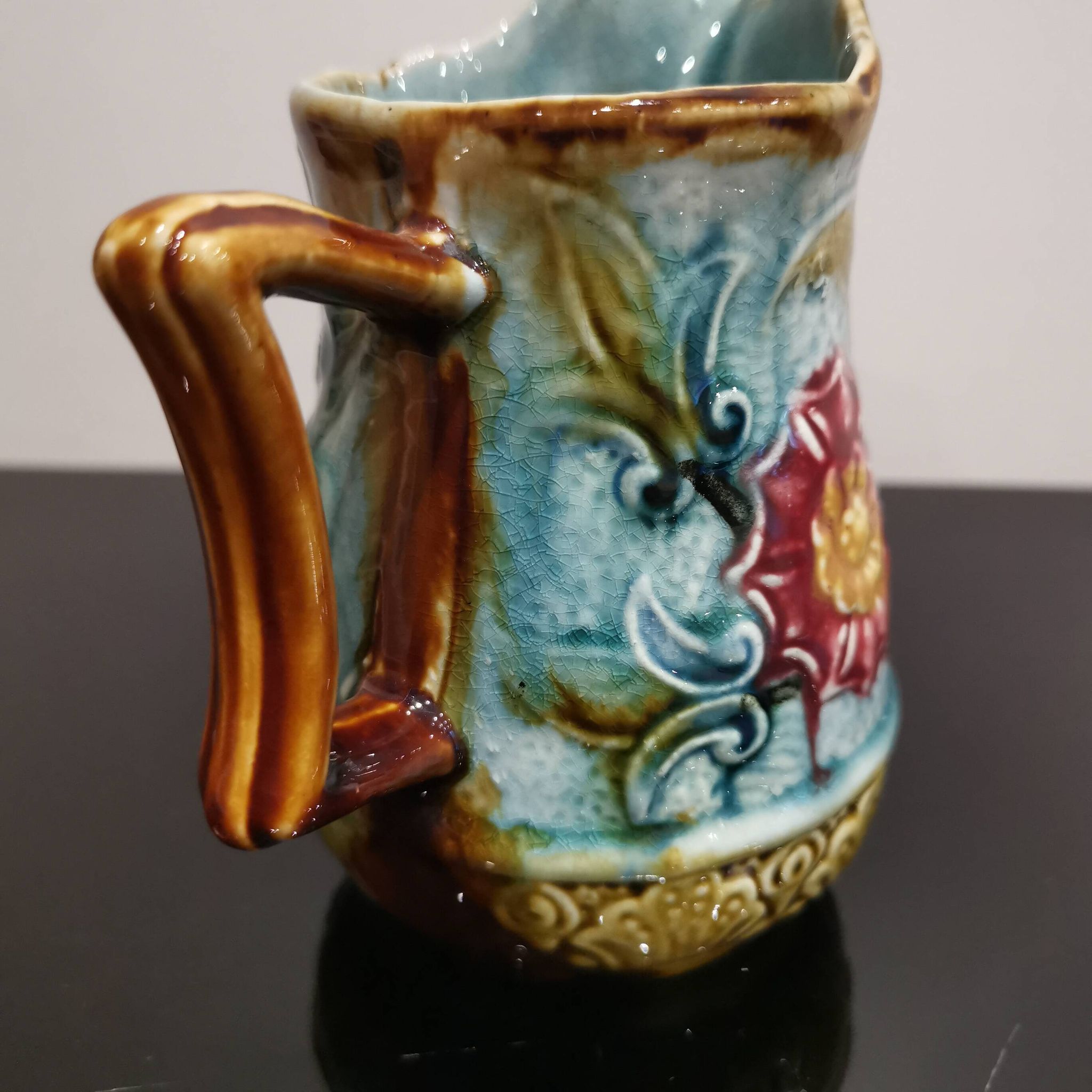 Pot à lait en barbotine  années 1900