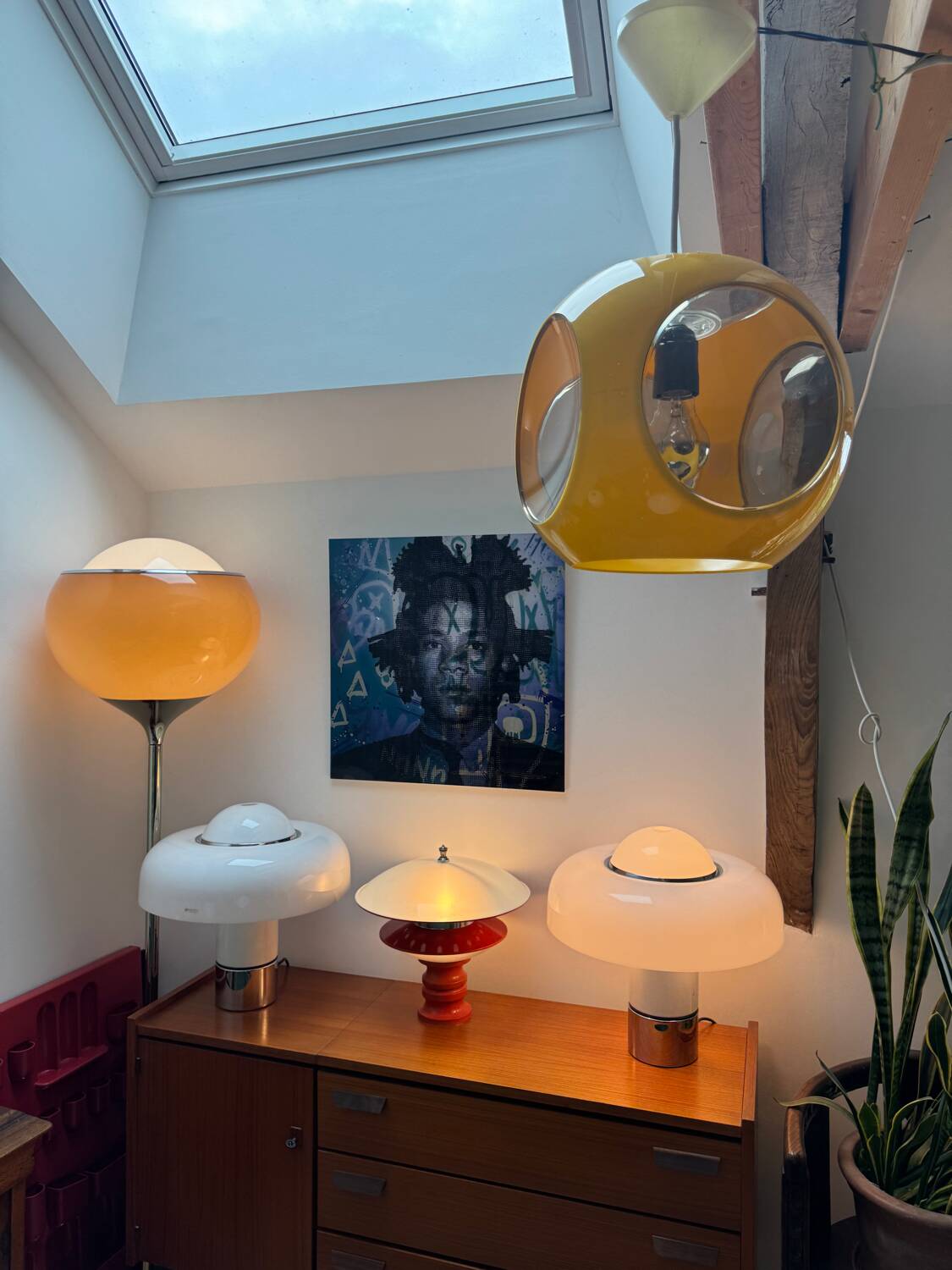 Yellow UFO Space Age suspension attributed to Luigi Colani, 1970s.