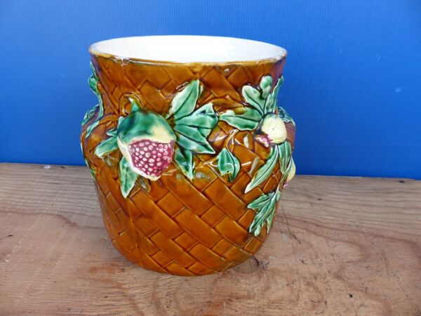 Ancien cache pot en barbotine de salins vase à fleurs kitsch