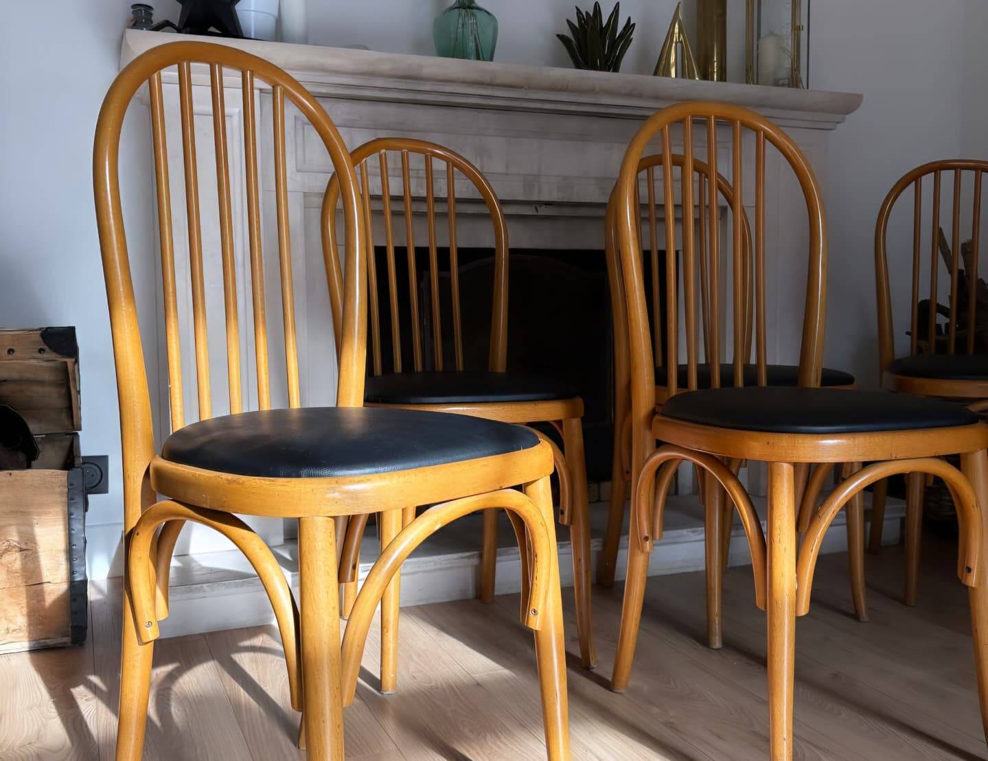 Set of 6 bistro chairs