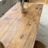 Farmhouse table with spindle legs 2m